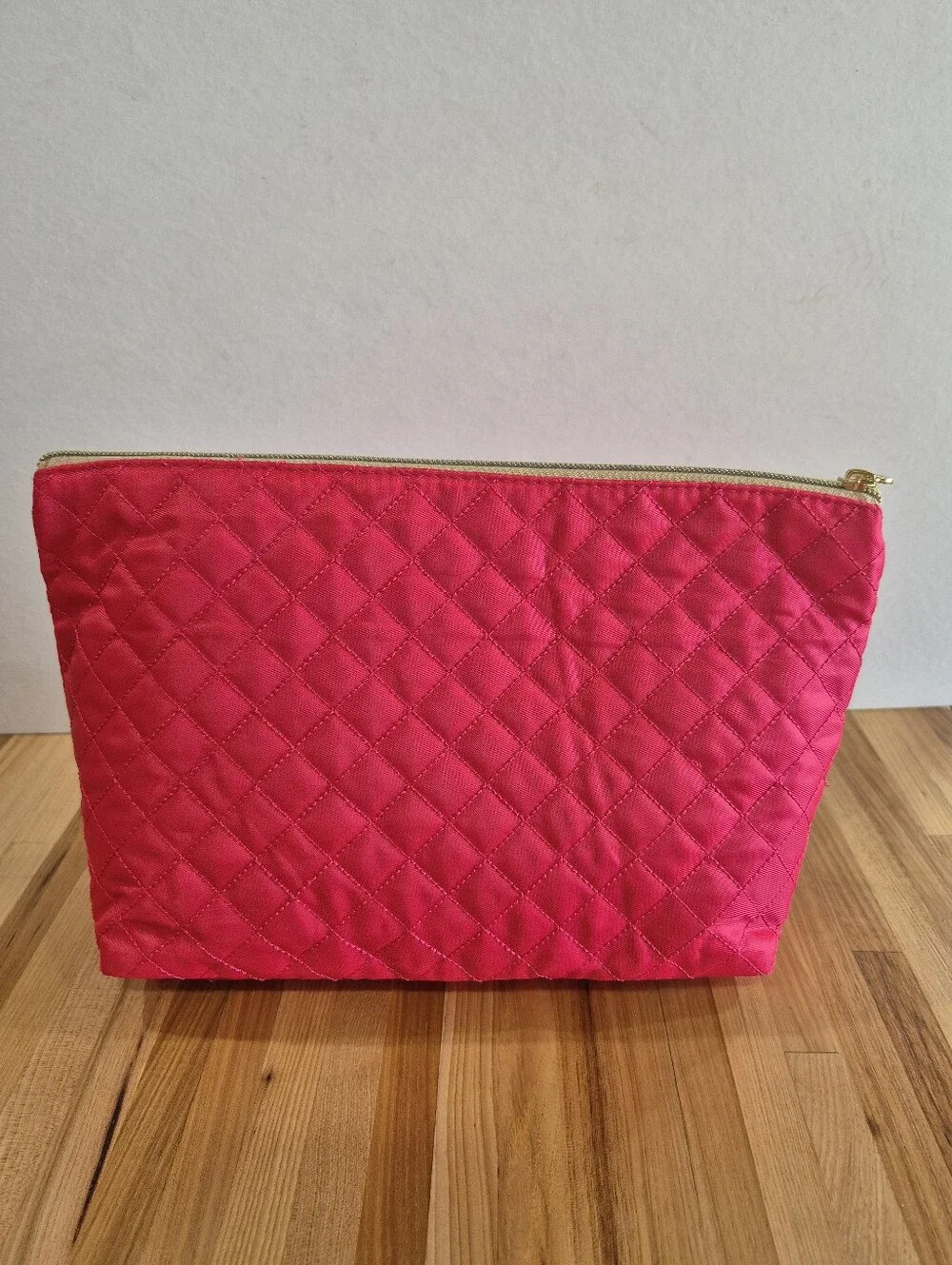 Juicy Couture Pink Quilted Cosmetic Makeup Bag/ Travel Pouch